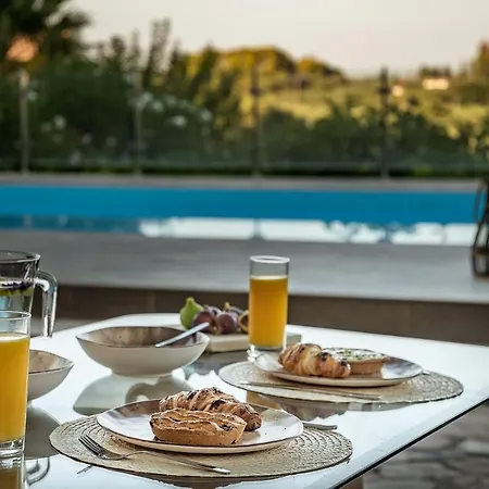 Natura Prive Swimming Pool *
