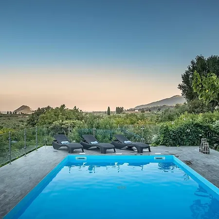 Βίλα Natura Prive Swimming Pool