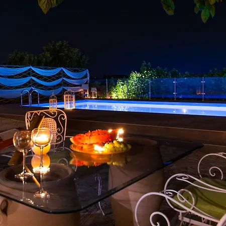 Natura Prive Swimming Pool Villa *