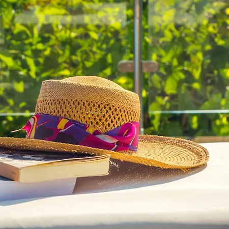 Natura Prive Swimming Pool Вилла