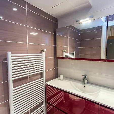 Natura Prive Swimming Pool Λιθακιά
