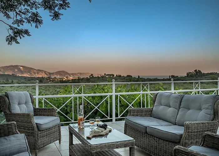 Natura Prive Swimming Pool Villa *