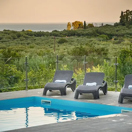 Villa Natura Prive Swimming Pool Lithakiá