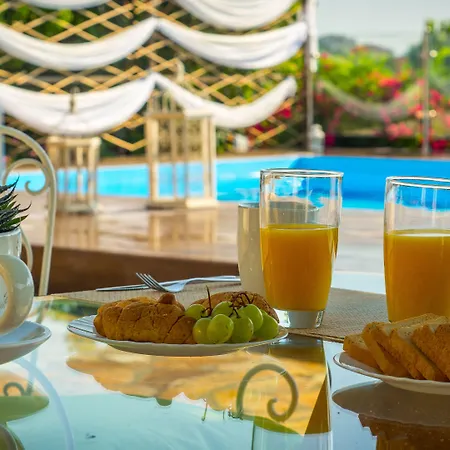 Natura Prive Swimming Pool *