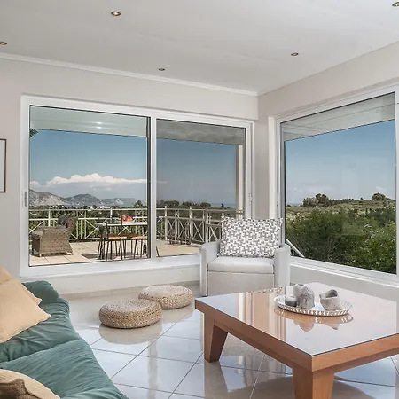 Natura Prive Swimming Pool Vila *