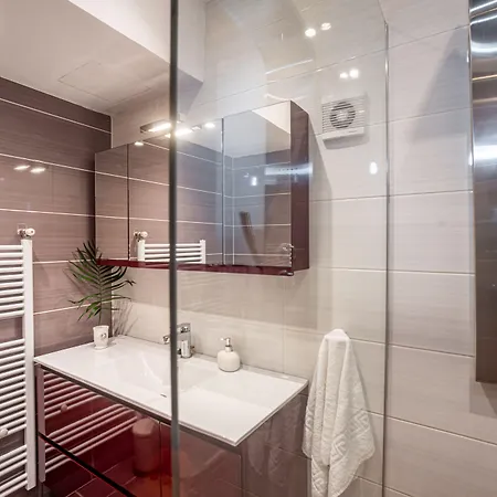 Natura Prive Swimming Pool Vila *