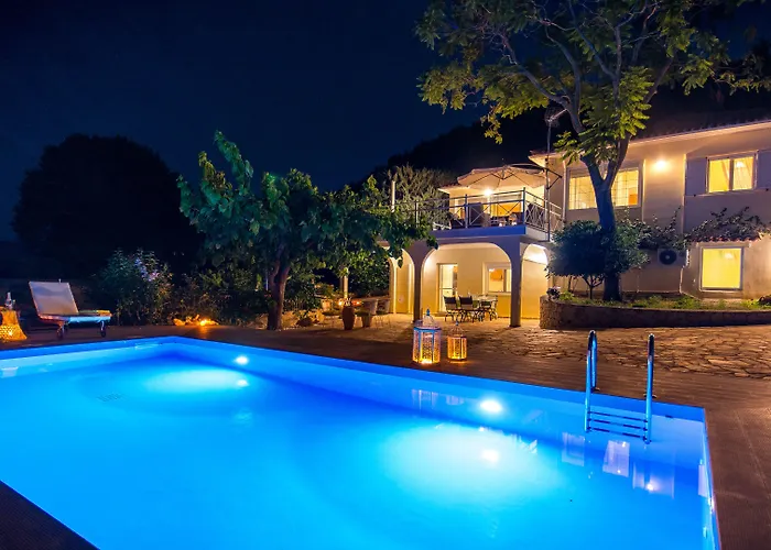 Natura Prive Swimming Pool